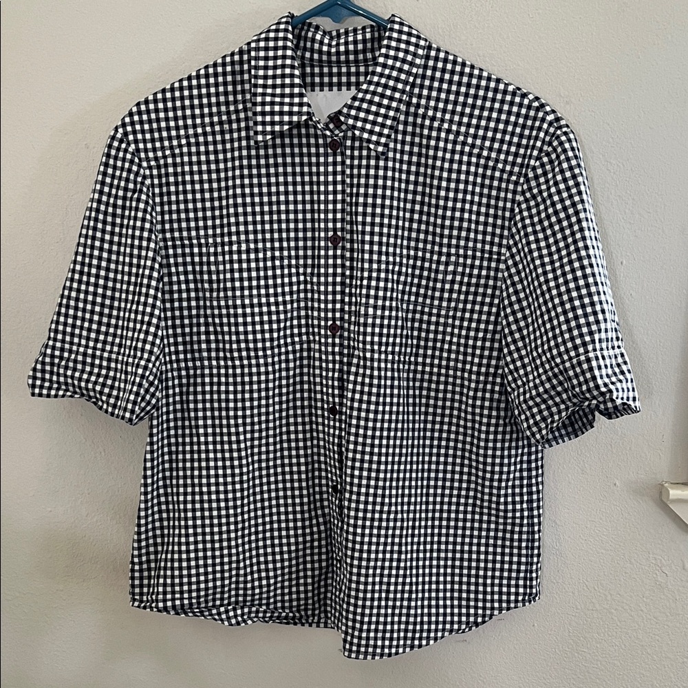 PushBUTTON gingham shirt size M